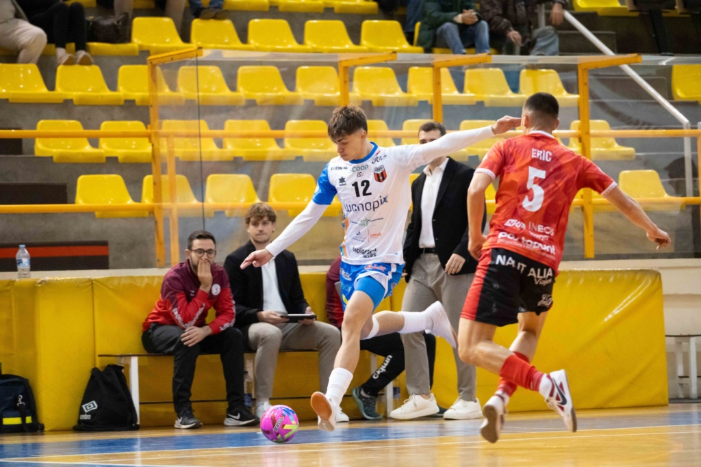 El Wanapix defiende el liderato en el Siglo XXI