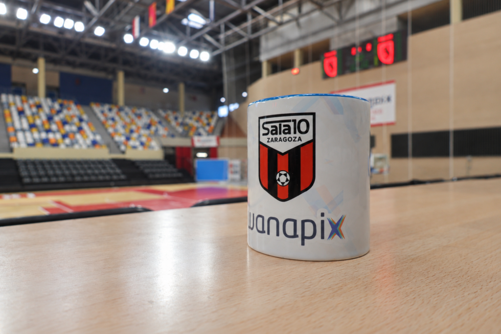 TAZA WANAPIX - PRIMERA EQUIPACIÓN